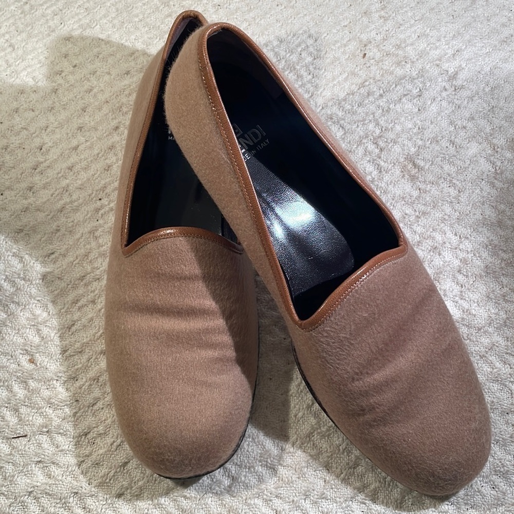 Fendi Camel Wool & Leather Laced Flat Rounded Toe Slip On Loafers
